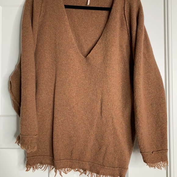 Free People Tops - Tan Oversized Sweater